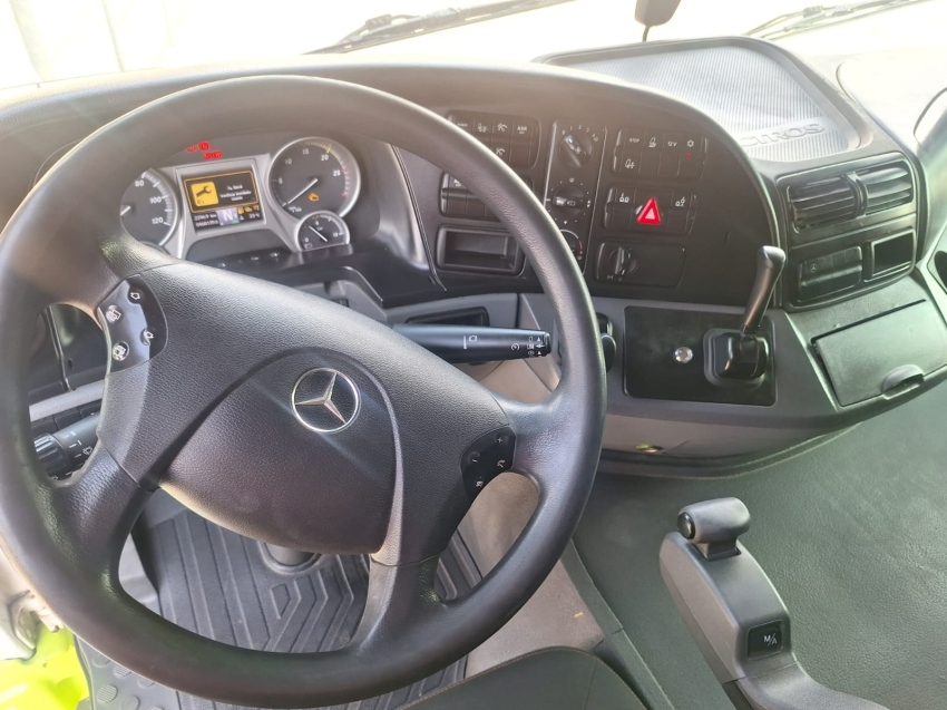 mercedes-benz actros 2546 6x2