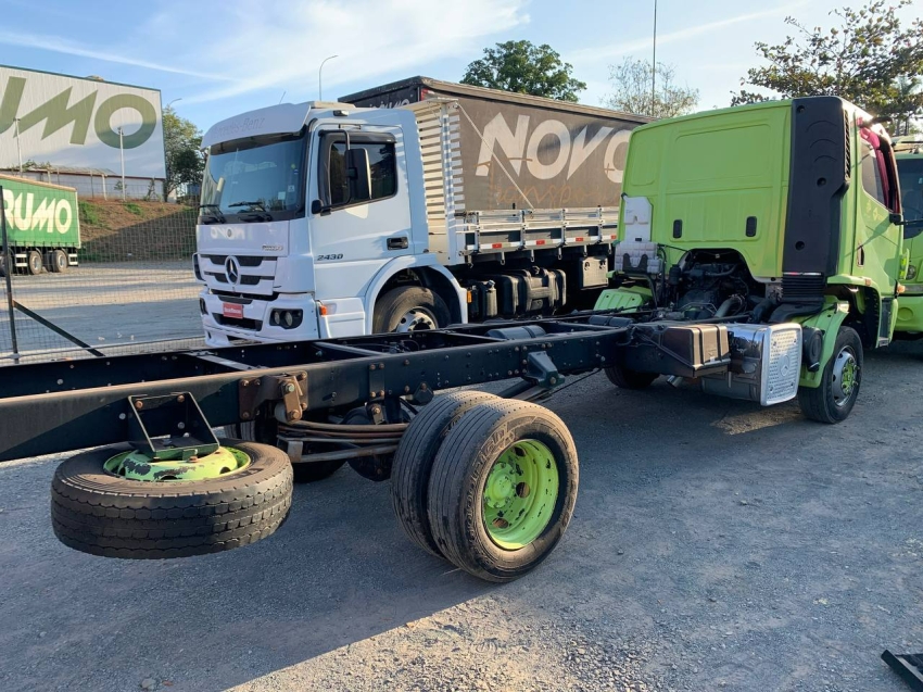 mercedes-benz accelo 815 4x2