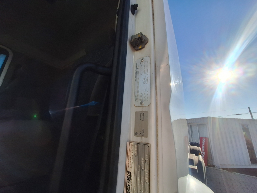 volkswagen constelation 25420 8x2 leito teto alto