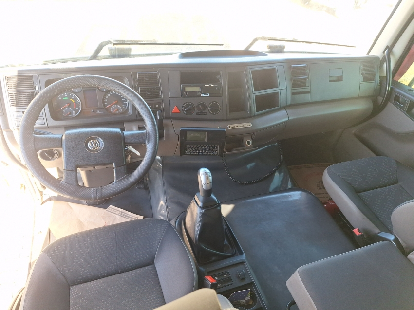volkswagen constelation 25420 8x2 leito teto alto