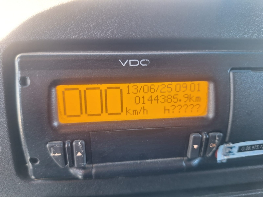 mercedes benz accelo 1016 4x2  2022