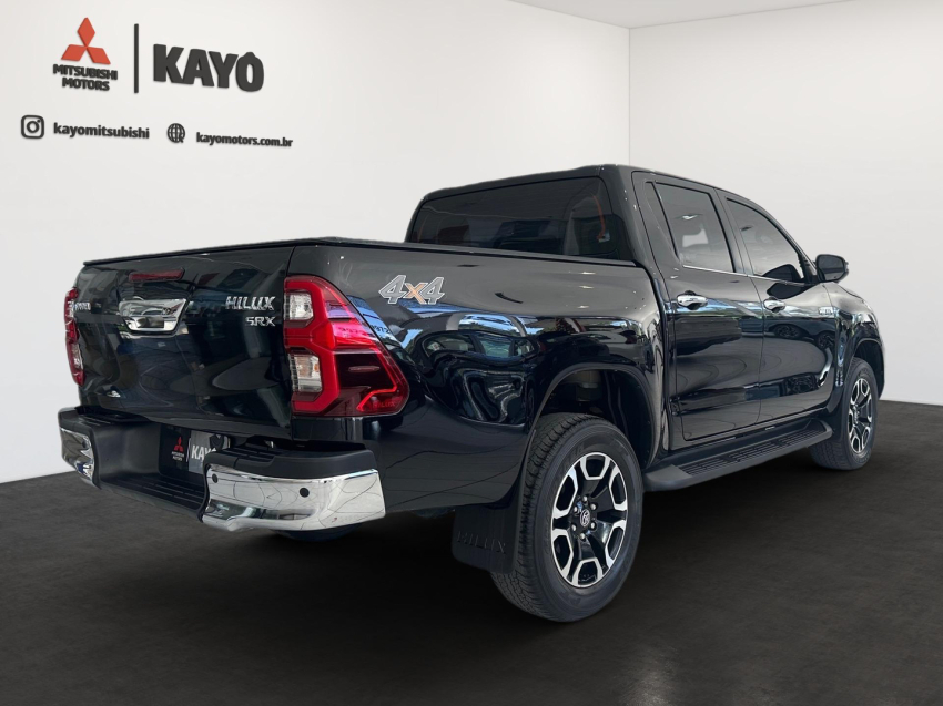 toyota hilux 2.8 d-4d turbo diesel cd srx 4x4 automatico 4p 20211