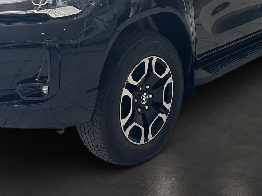 toyota hilux 2.8 d-4d turbo diesel cd srx 4x4 automatico 4p 20214