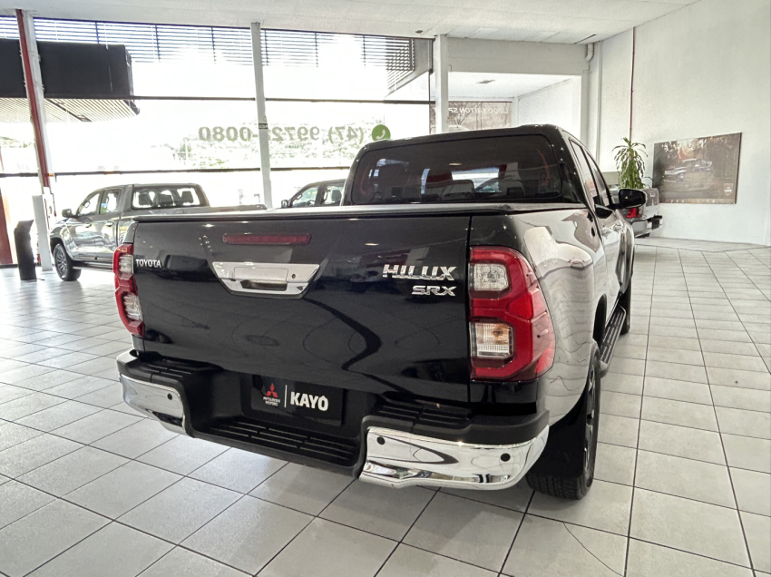 toyota hilux 2.8 d-4d turbo diesel cd srx 4x4 automatico 4p 20214