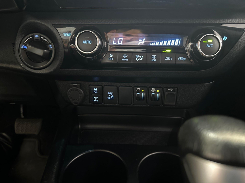 toyota hilux 2.8 d-4d turbo diesel cd srx 4x4 automatico 4p 202113