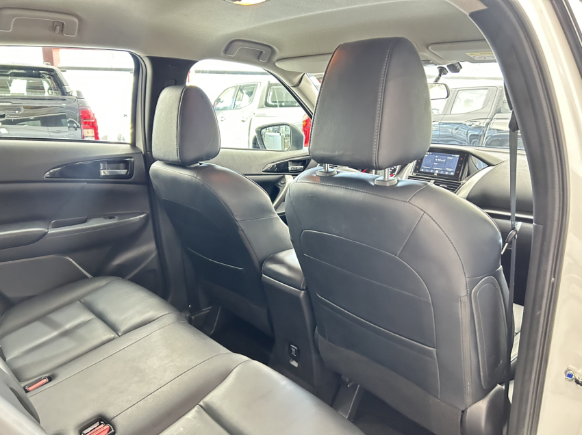 mitsubishi eclipse cross 1.5 mivec turbo gasolina hpe cvt 4p automatico 202513