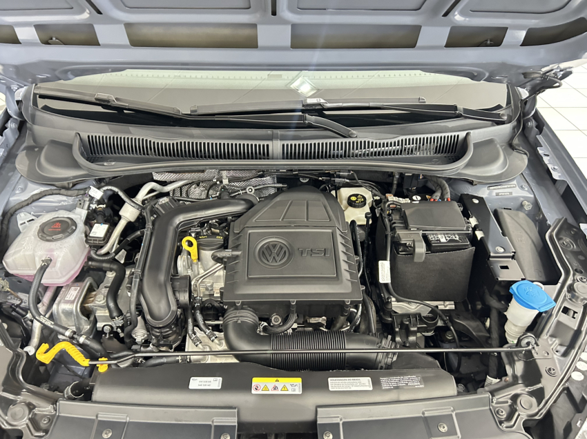 volkswagen nivus 1.0 200 tsi total flex highline automatico 4p 20258