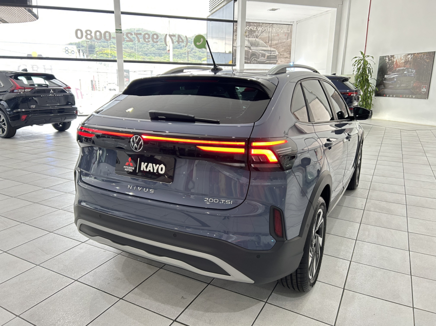 volkswagen nivus 1.0 200 tsi total flex highline automatico 4p 20254