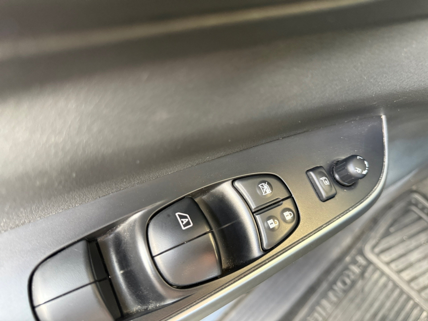 nissan frontier 2.3 16v turbo diesel xe cd 4x4 automatico 4p 202311