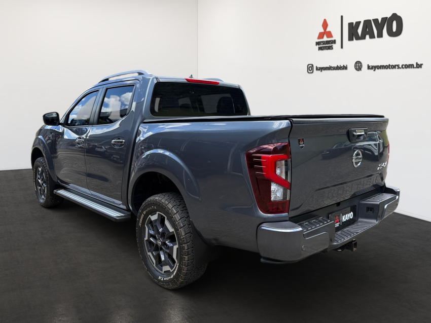 nissan frontier 2.3 16v turbo diesel xe cd 4x4 automatico 4p 20232