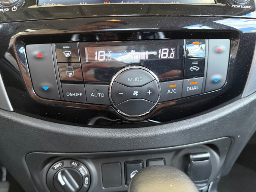 nissan frontier 2.3 16v turbo diesel xe cd 4x4 automatico 4p 202313