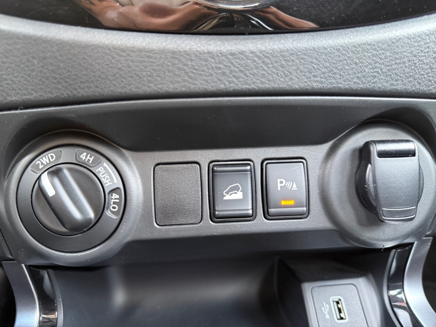 nissan frontier 2.3 16v turbo diesel xe cd 4x4 automatico 4p 202314