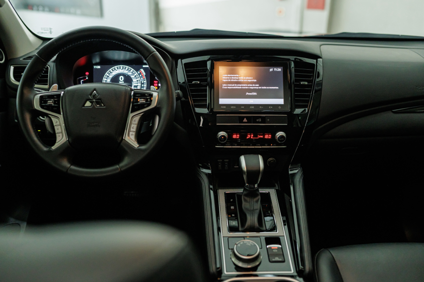 mitsubishi pajero sport 2.4 16v mivec turbo diesel legend awd automatico 4p 202412