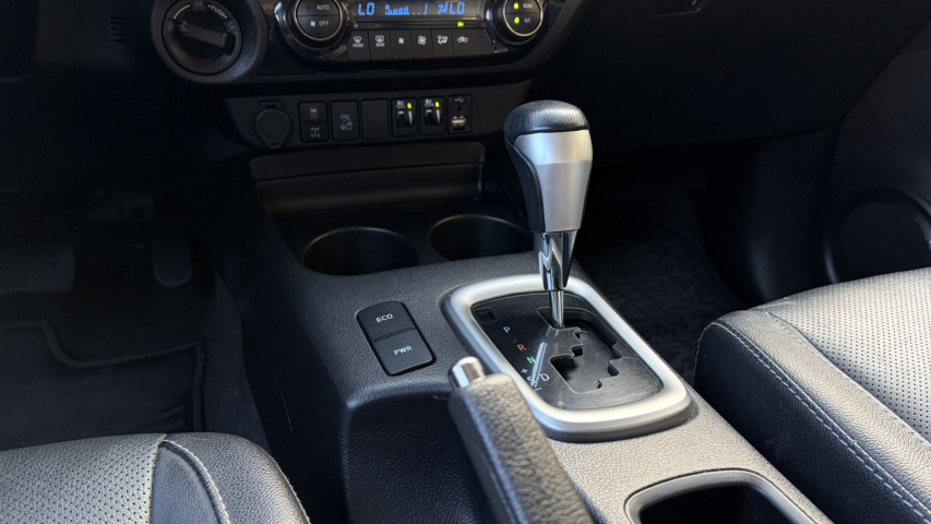 toyota hilux 2.8 d-4d turbo diesel cd srx 4x4 automatico 4p 202320