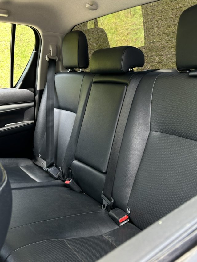 toyota hilux 2.8 d-4d turbo diesel cd srx 4x4 automatico 4p 202313