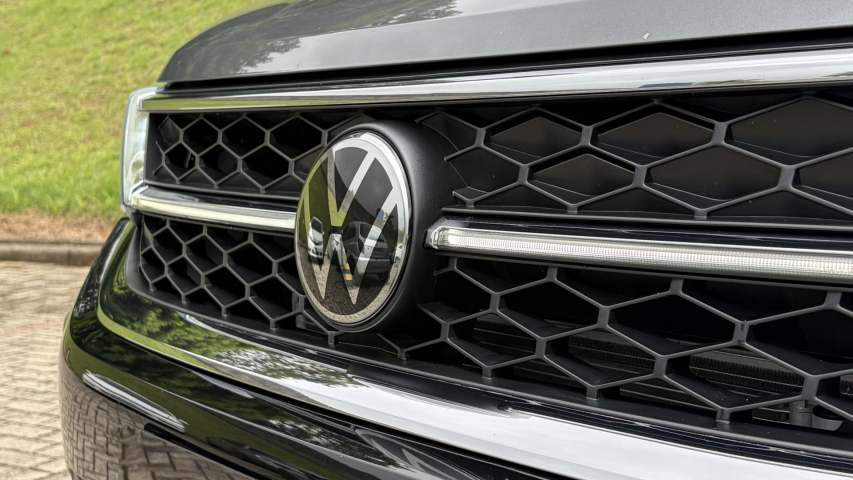 volkswagen taos 1.4 250 tsi total flex highline automatico 4p 20242