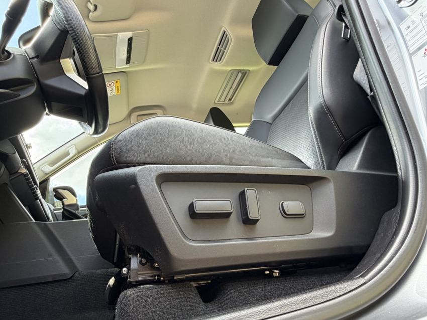 mitsubishi triton 2.4 biturbo diesel cd hpe-s 4x4 automatico 2.3 4p 202616