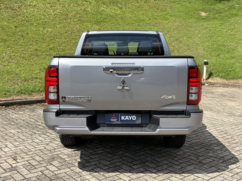 mitsubishi triton 2.4 biturbo diesel cd hpe-s 4x4 automatico 2.3 4p 20265