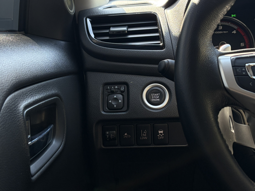 mitsubishi l200 triton 2.4 16v turbo diesel sport hpe-s urban cd 4p 4x4 automatico 2.8 202517