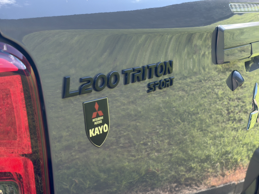 mitsubishi l200 triton 2.4 16v turbo diesel sport hpe-s urban cd 4p 4x4 automatico 2.8 202513