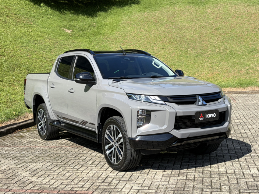 mitsubishi l200 triton 2.4 16v turbo diesel sport hpe-s urban cd 4p 4x4 automatico 2.8 2025