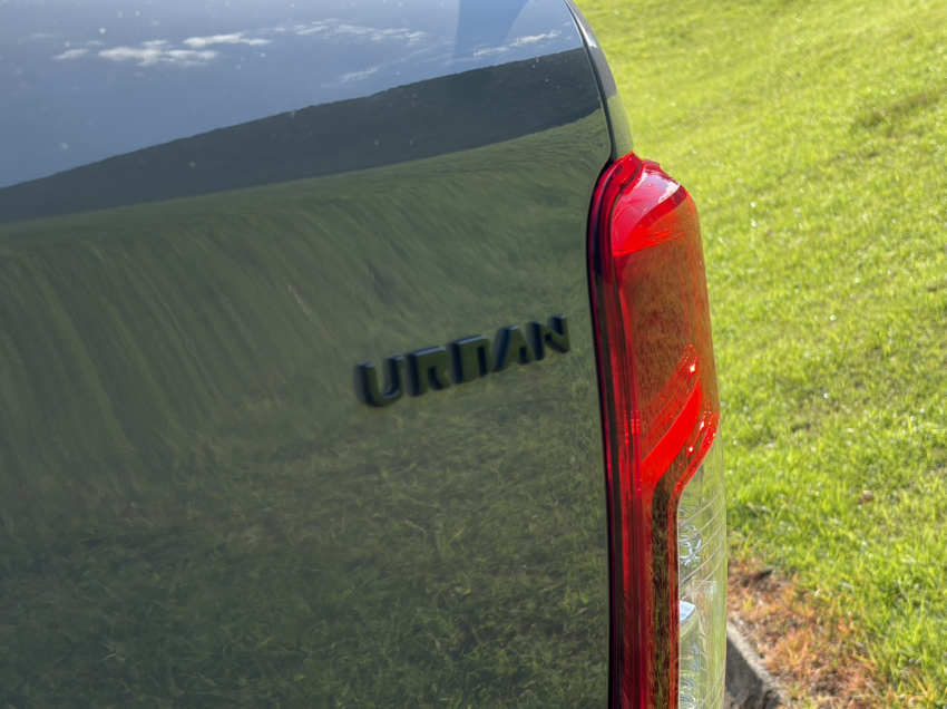 mitsubishi l200 triton 2.4 16v turbo diesel sport hpe-s urban cd 4p 4x4 automatico 2.8 20254