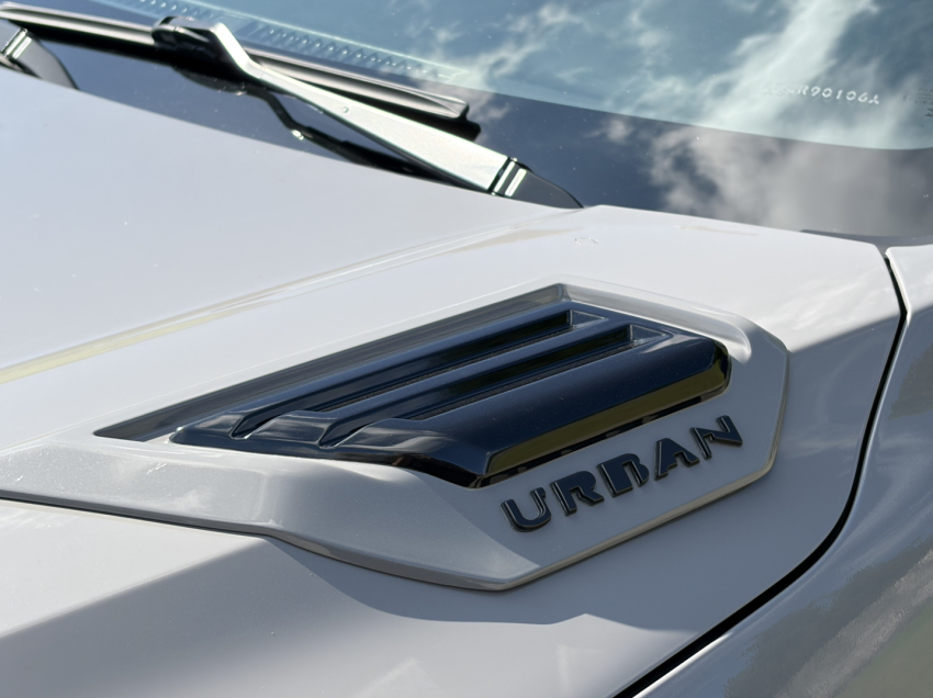 mitsubishi l200 triton 2.4 16v turbo diesel sport hpe-s urban cd 4p 4x4 automatico 2.8 202510