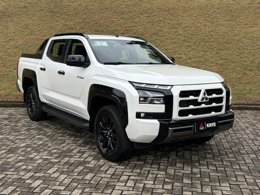 mitsubishi triton 2.4 biturbo diesel cd katana 4x4 automatico 4p 2026