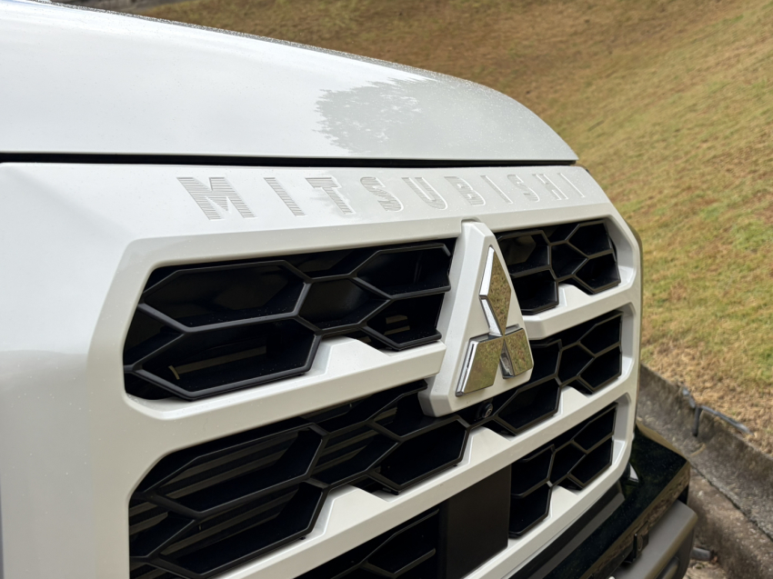 mitsubishi triton 2.4 biturbo diesel cd katana 4x4 automatico 4p 20262