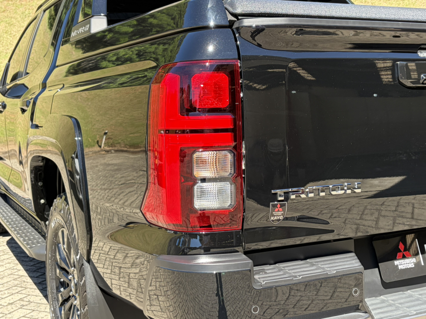 mitsubishi triton 2.4 biturbo diesel cd katana 4x4 automatico 4p 20264