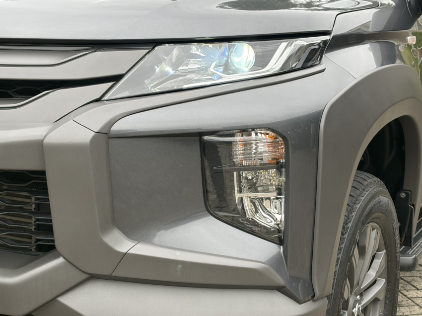 mitsubishi l200 triton 2.4 16v turbo diesel sport outdoor gls cd 4p 4x4 automatico 20258