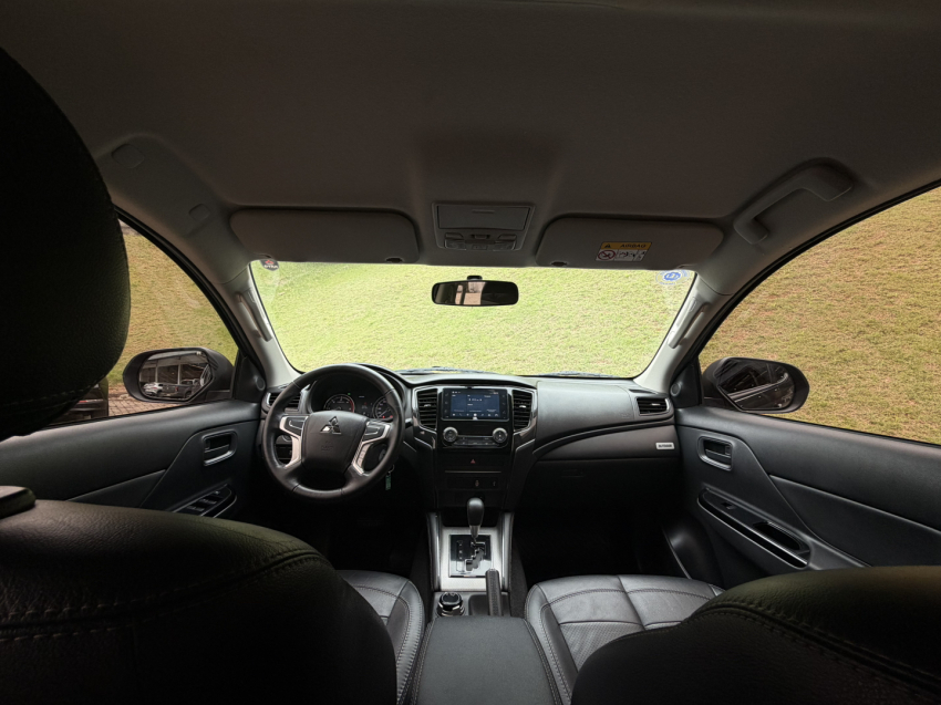 mitsubishi l200 triton 2.4 16v turbo diesel sport outdoor gls cd 4p 4x4 automatico 202516