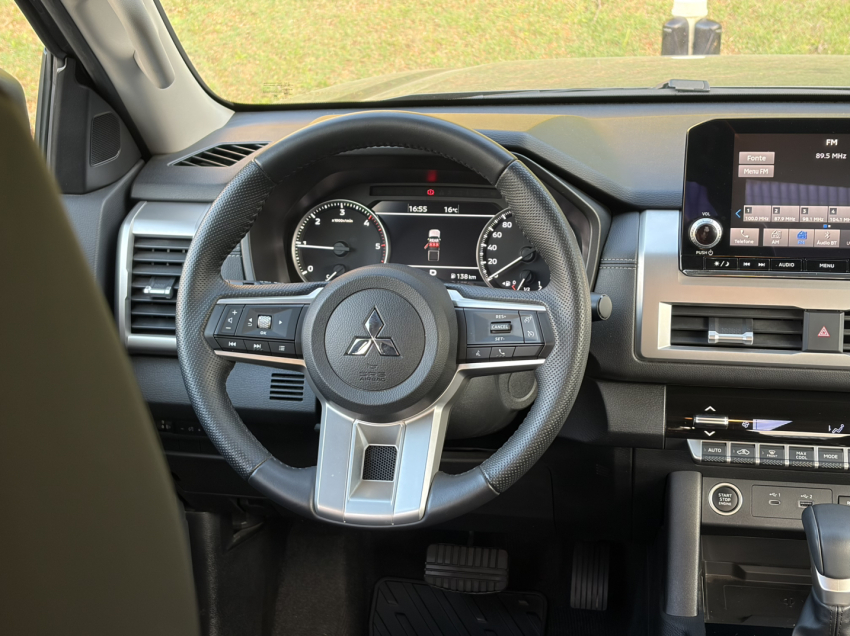 mitsubishi triton 2.4 biturbo diesel cd hpe 4x4 automatico 4p 202612