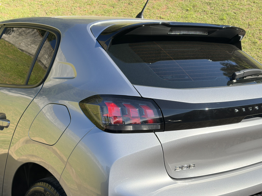 peugeot 208 1.0 turbo 200 flex griffe cvt 4p automatico 20246
