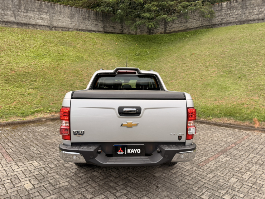 chevrolet s10 2.8 16v turbo diesel high country cd 4x4 automatico 4p 202310