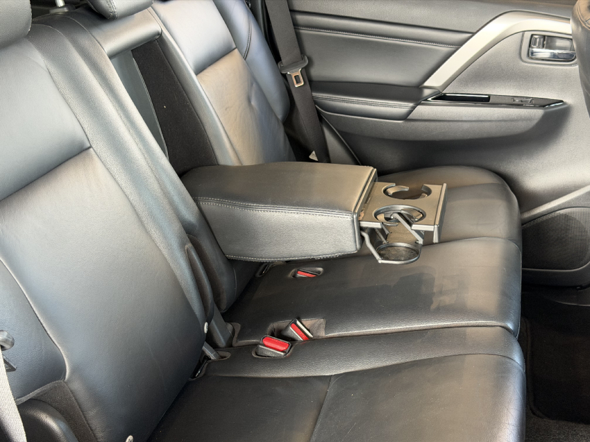 mitsubishi pajero sport hpe - 20214