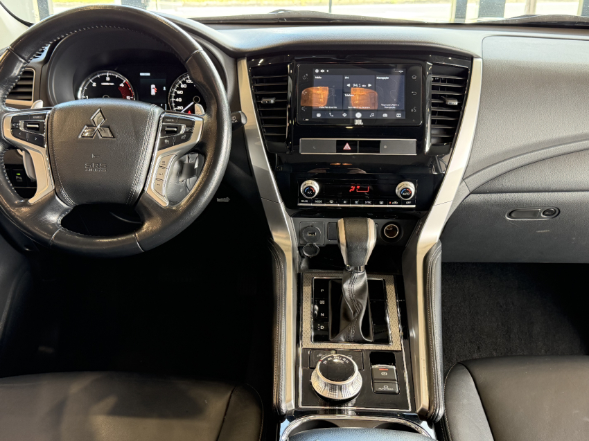 mitsubishi pajero sport hpe - 20213