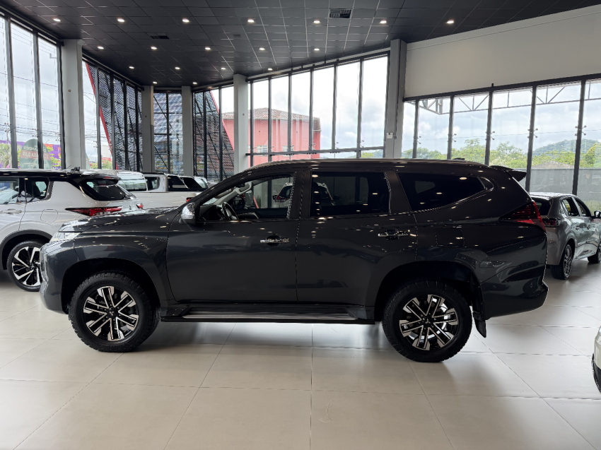 mitsubishi pajero sport hpe - 20211