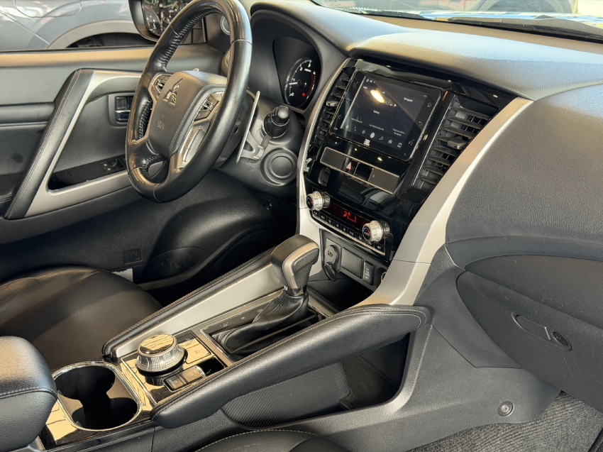 mitsubishi pajero sport hpe - 20212