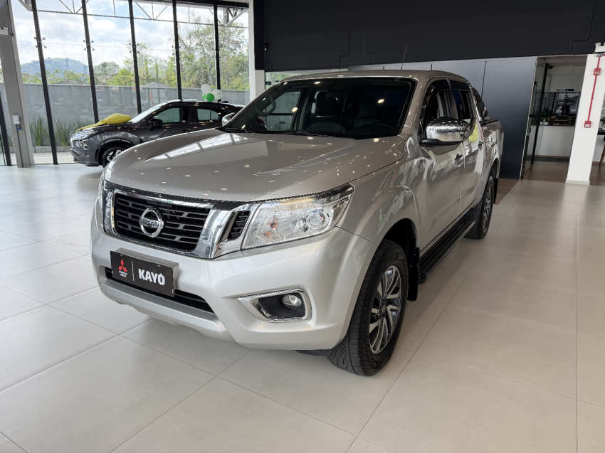 nissan frontier xe 4x4
