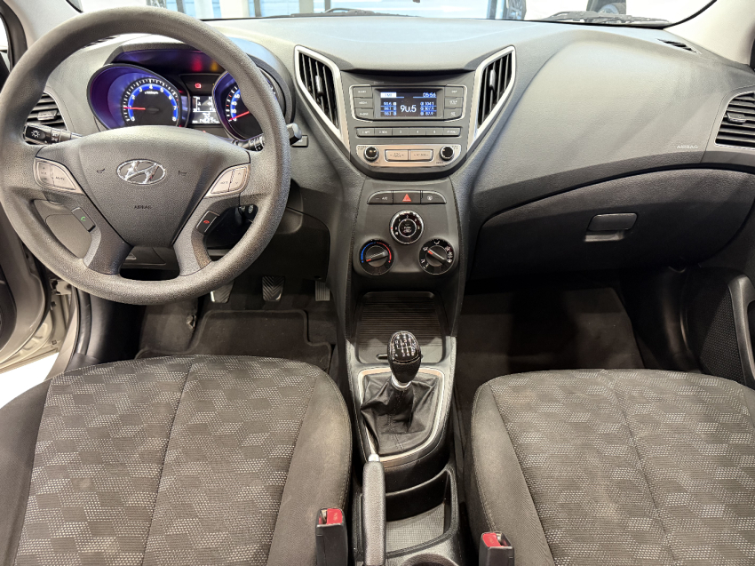 hyundai hb20 comfort 1.6 mt - 20165