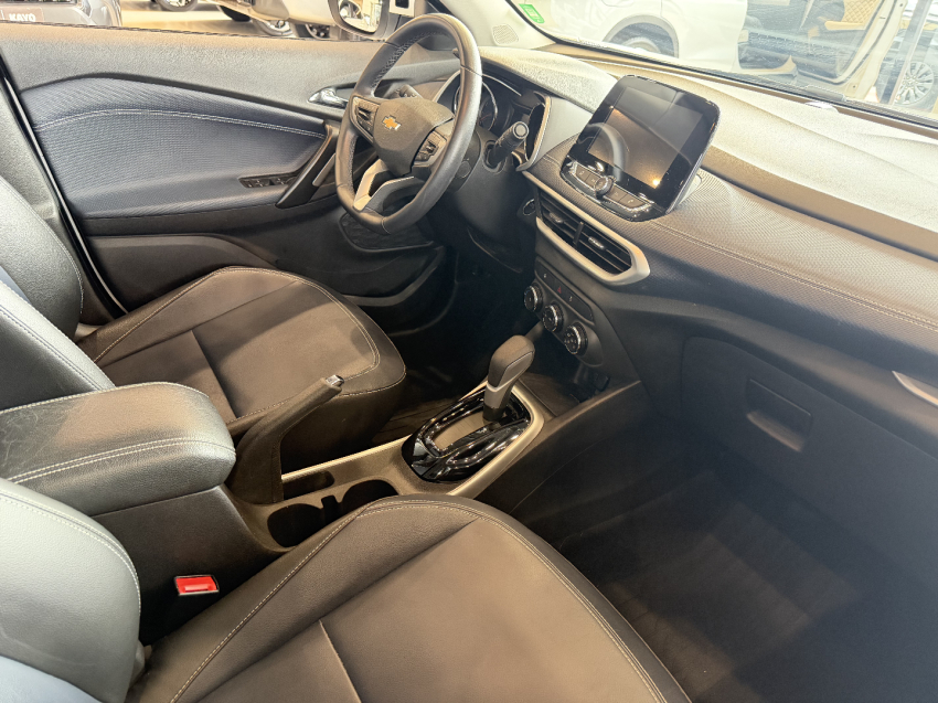 gm tracker premier 1.2 t2