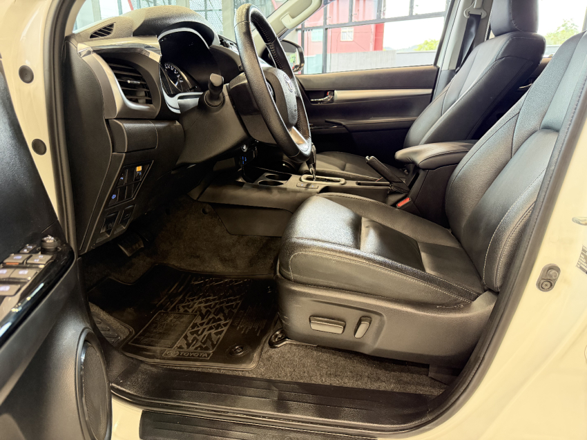 toyota hilux cd srv - 20225