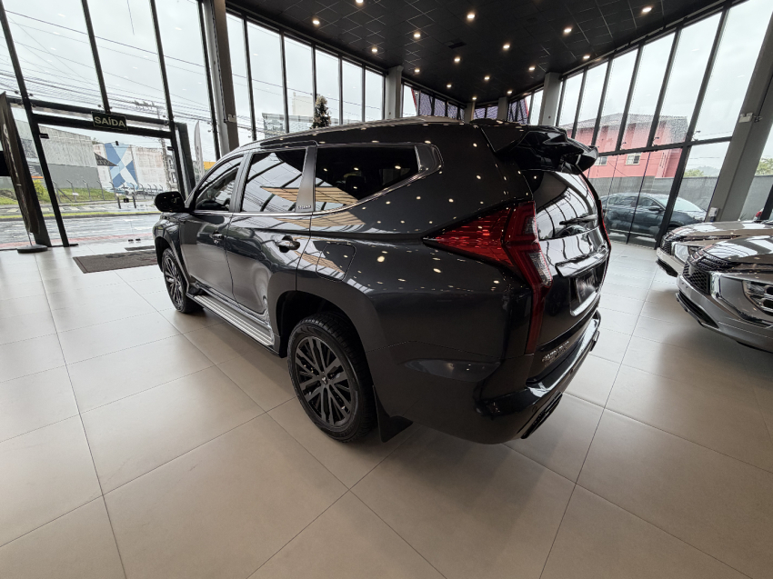 mitsubishi pajero sport legend - 202411