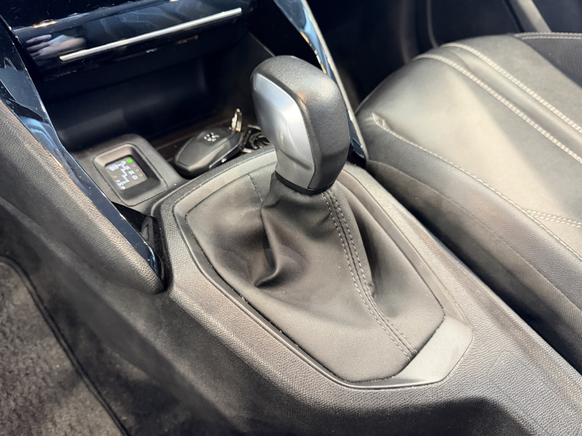 peugeot 208 allure - 20226