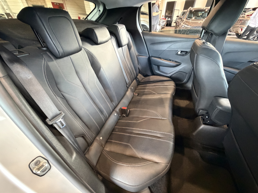 peugeot 208 allure - 20222