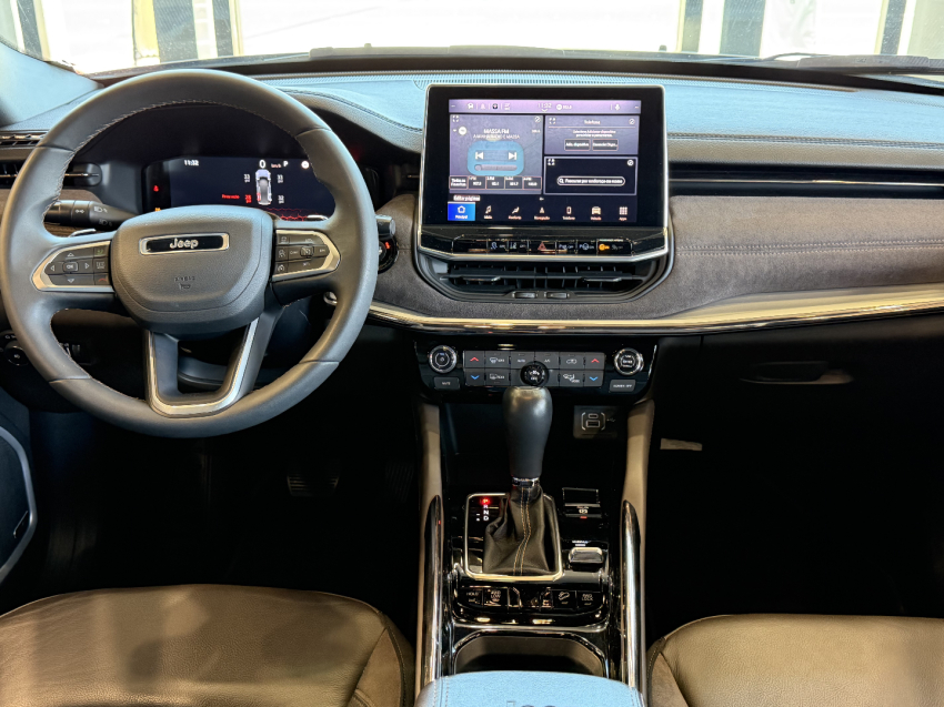 jeep commander overland - 20234