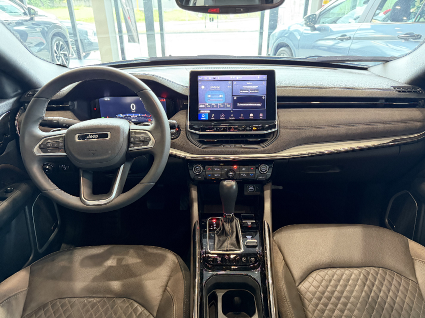 jeep commander overland - 20233