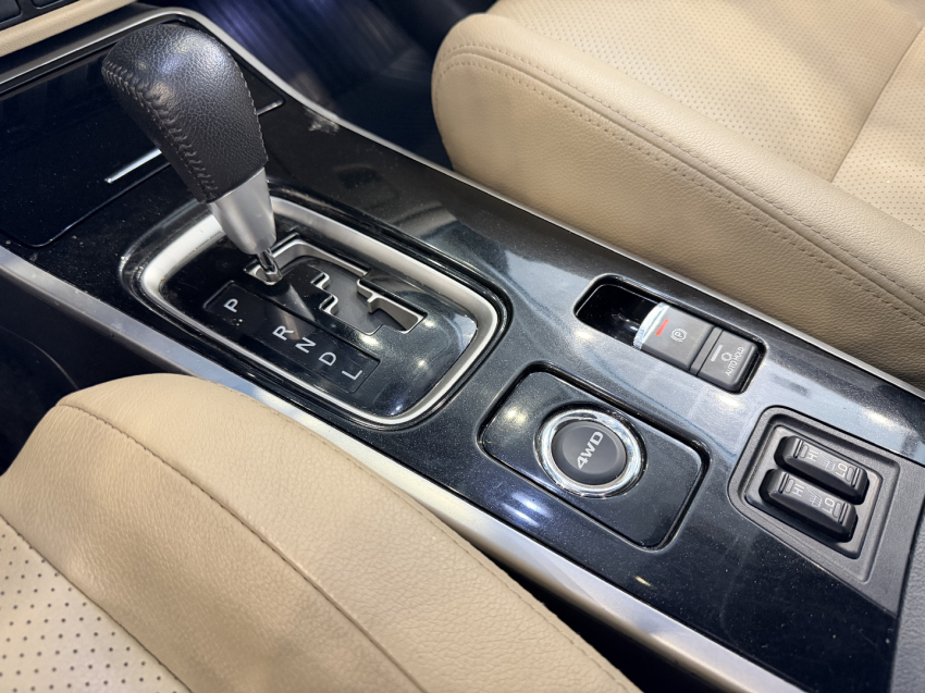 mitsubishi outlander 2.2 hpe - diesel6