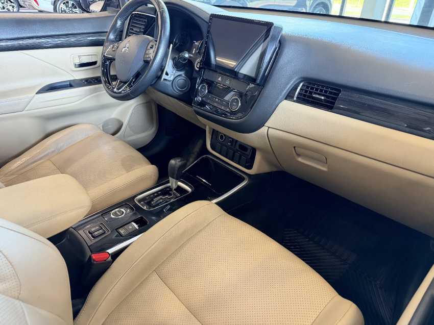 mitsubishi outlander 2.2 hpe - diesel2